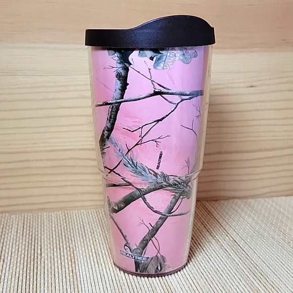 Tervis RealTree 24oz Insulated Tumbler with Closing Lid - Picture 2 of 8